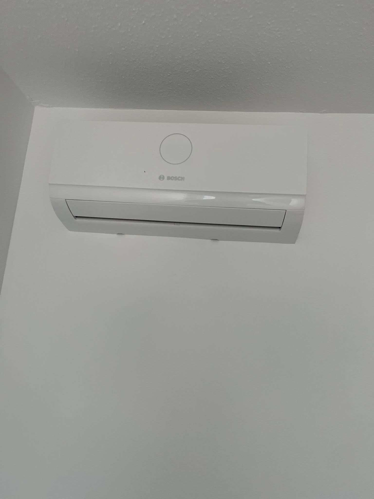 Installation extérieure de climatisation